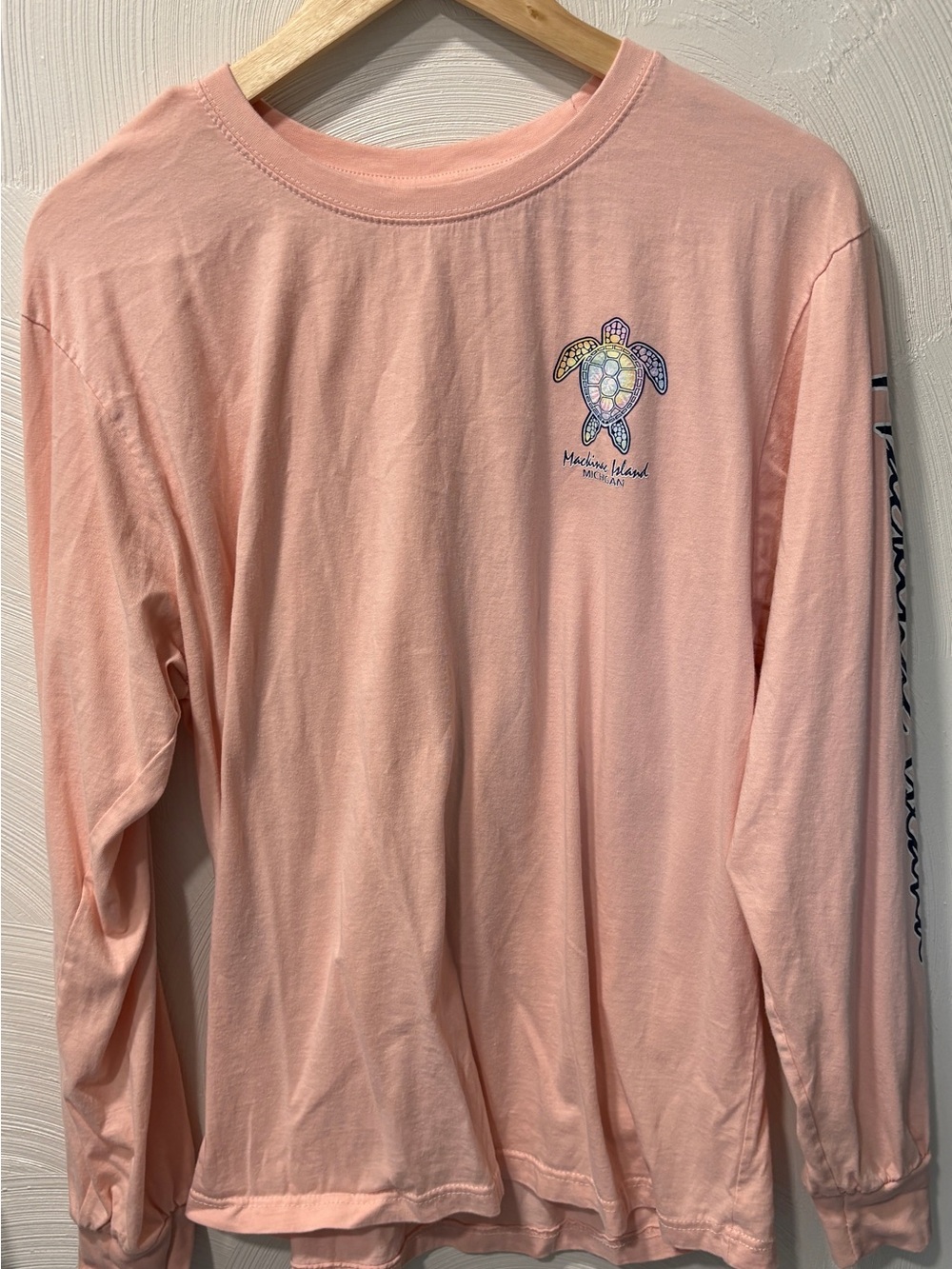 Mackinac Island Pink Women’s Sea Turtle Graphic Tee